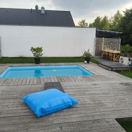 Unieke Landelijke Woning Met Zwembad * Краненбург