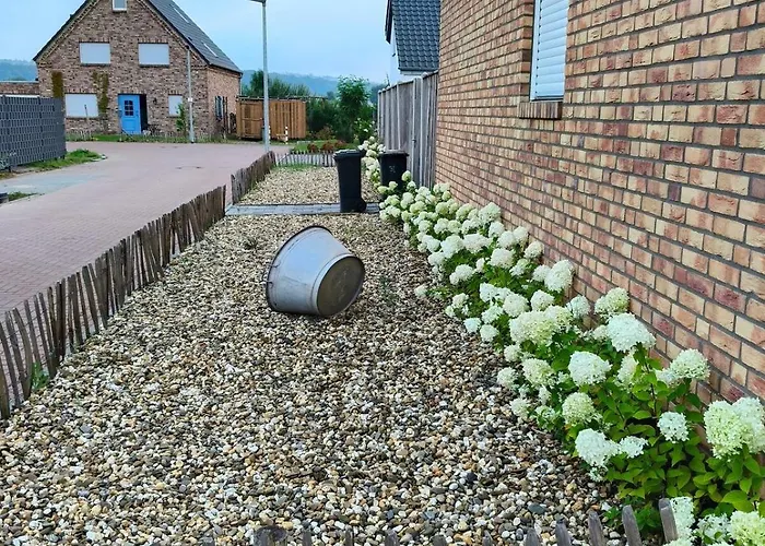 Hébergement de vacances Unieke Landelijke Woning Met Zwembad